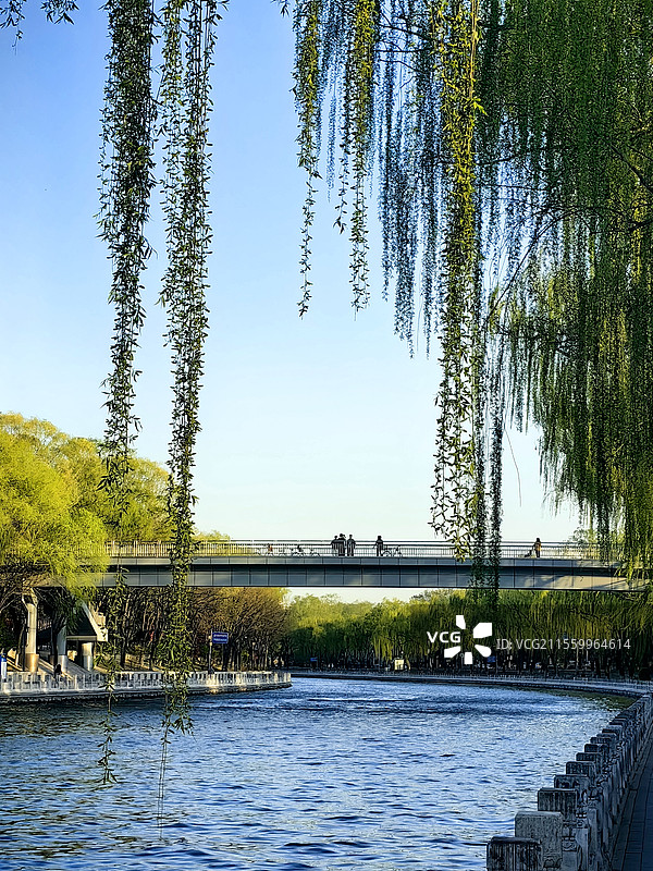 昆玉河河边一处景观图片素材