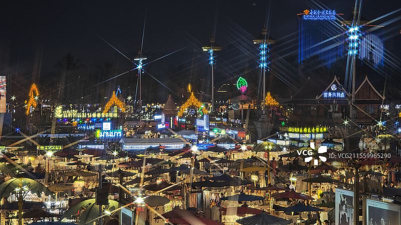 西双版纳.景洪的灯光夜市（星芒版）图片素材