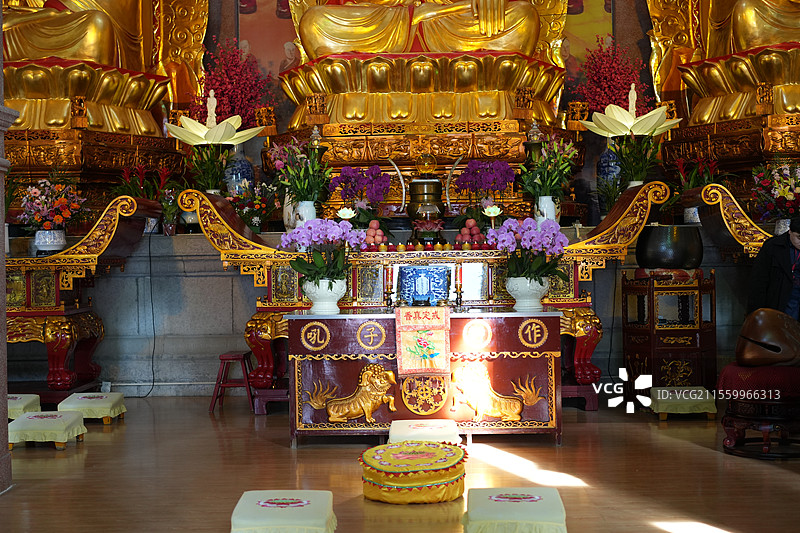 武汉古德寺内雕塑造像图片素材