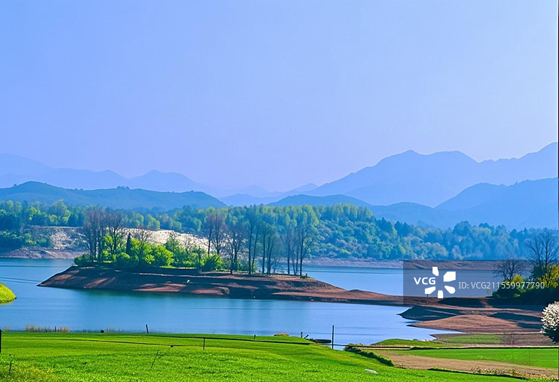 《美丽花亭湖》拍摄于安徽省太湖县花亭湖。图片素材