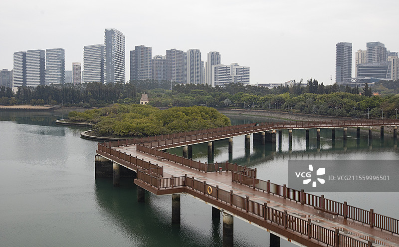 厦门五缘湾，阴天，海面，湿地公园图片素材
