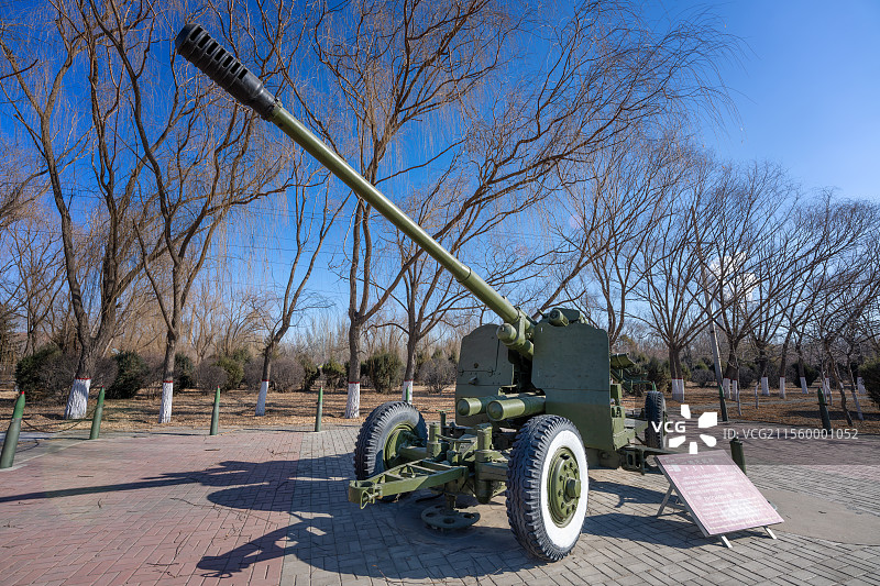 内蒙古包头北方兵器城“一炮定乾坤”高射炮图片素材