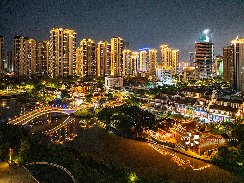 这个城市夜太美~福建漳州龙文区图片素材