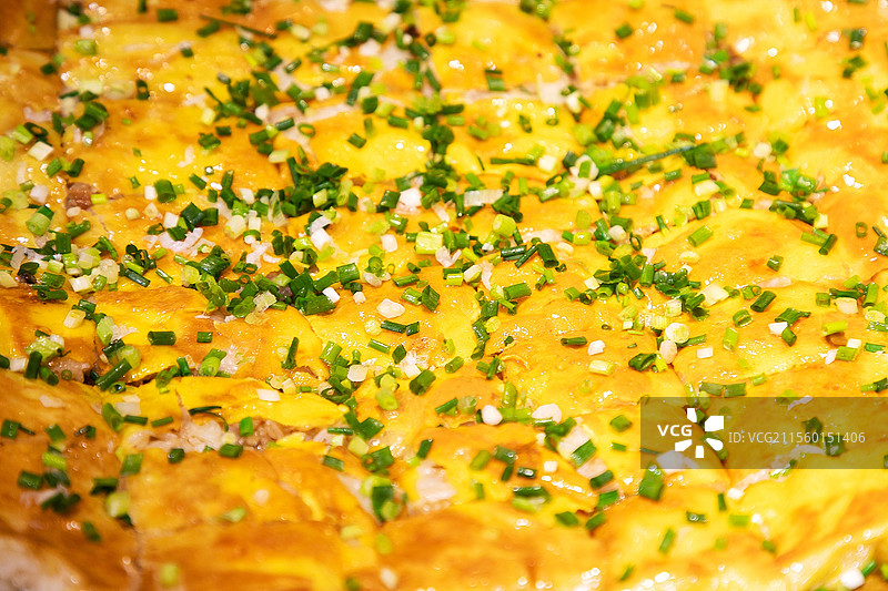 武汉美食武汉特产武汉豆皮三鲜豆皮米饭早饭鸡蛋煎豆皮武汉过早早餐米糊大米蛋液糯米糯米饭烟火味图片素材