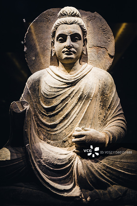 南京大报恩寺遗址博物馆的印度佛坐像图片素材