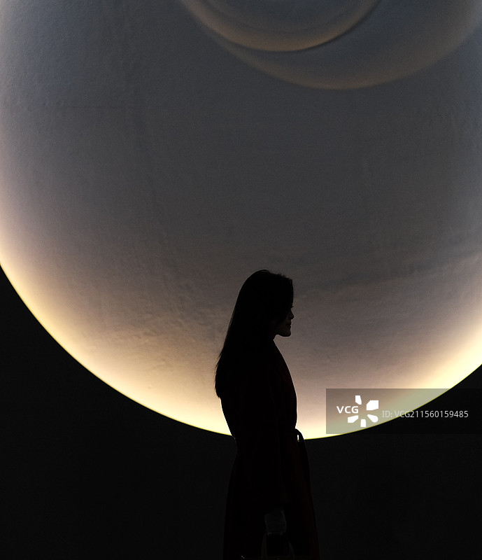 一轮明月图片素材