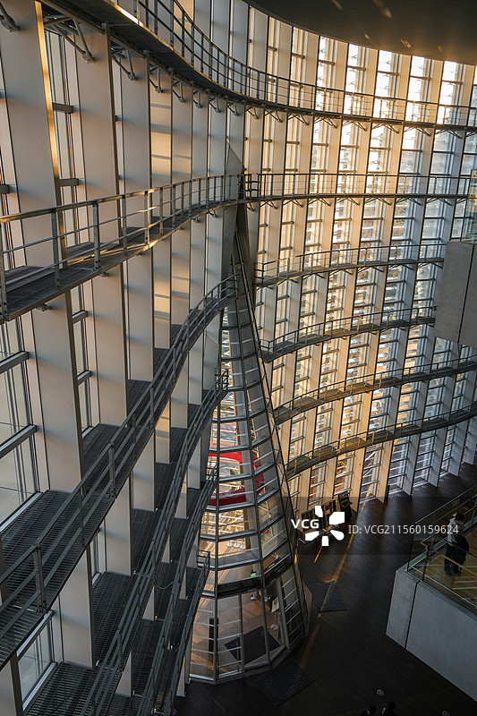 日本东京都地标建筑美术馆东京国立新美术馆建筑光影图片素材