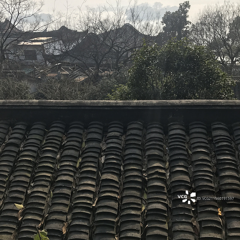 西泠印社的屋顶瓦片图片素材