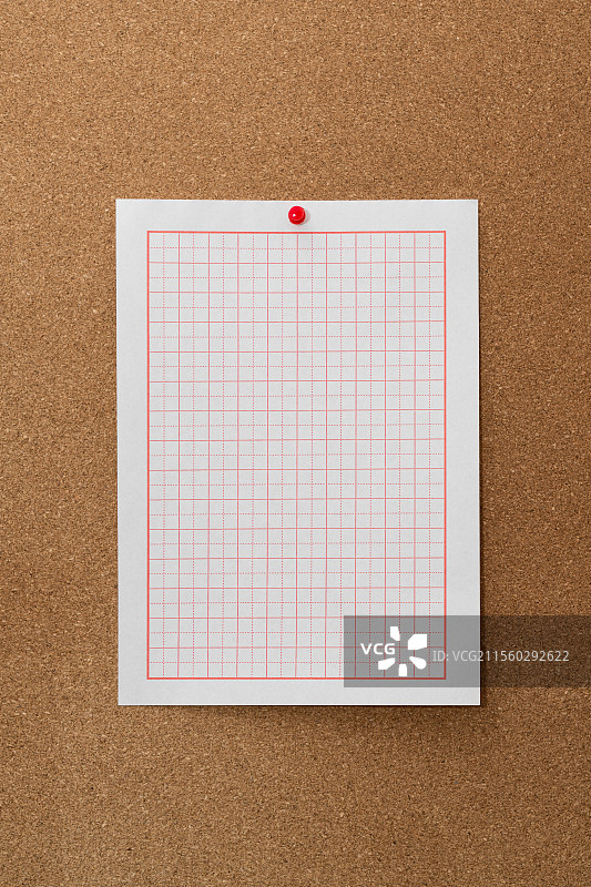 图钉空白田字格纸图片素材