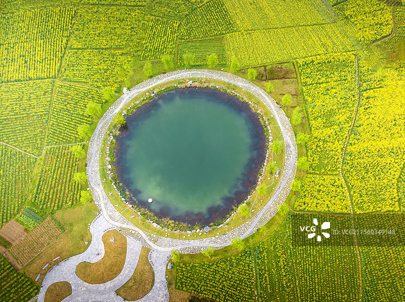 湖北恩施白果坝乡下村坝（塘里堂外）田园风光图片素材