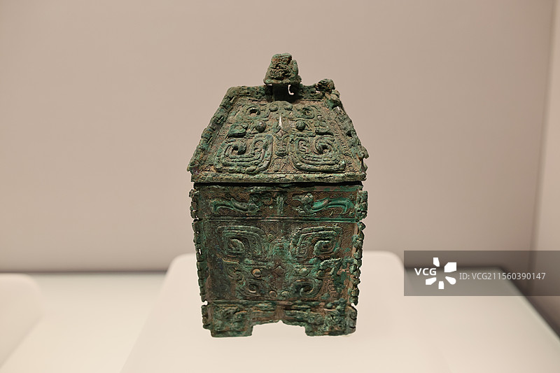 商周青铜鼎特写｜上海博物馆东馆馆藏 · 饕餮纹饰与铭文细节」图片素材