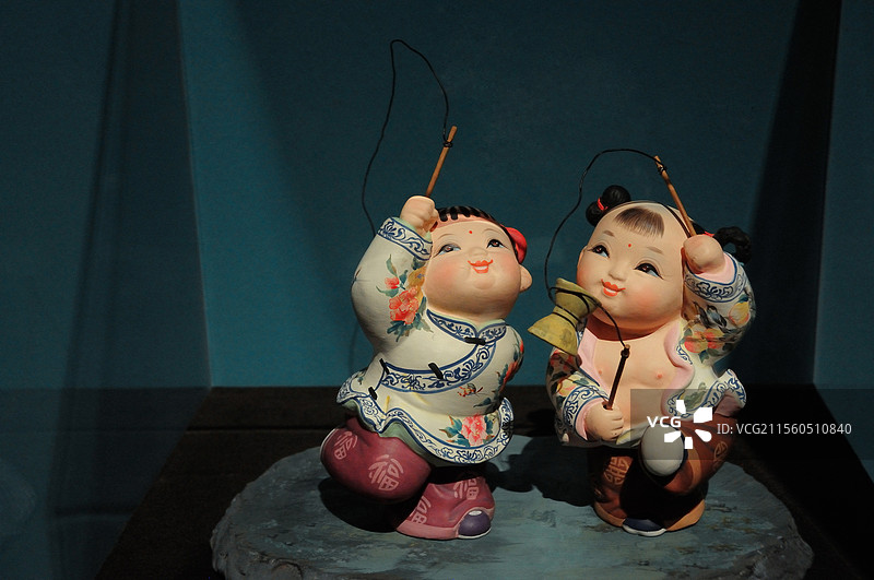 彩塑   古代孩童抖空竹（中国美术馆）图片素材