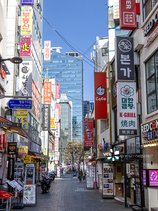 韩国首尔明洞商业街街景图片素材