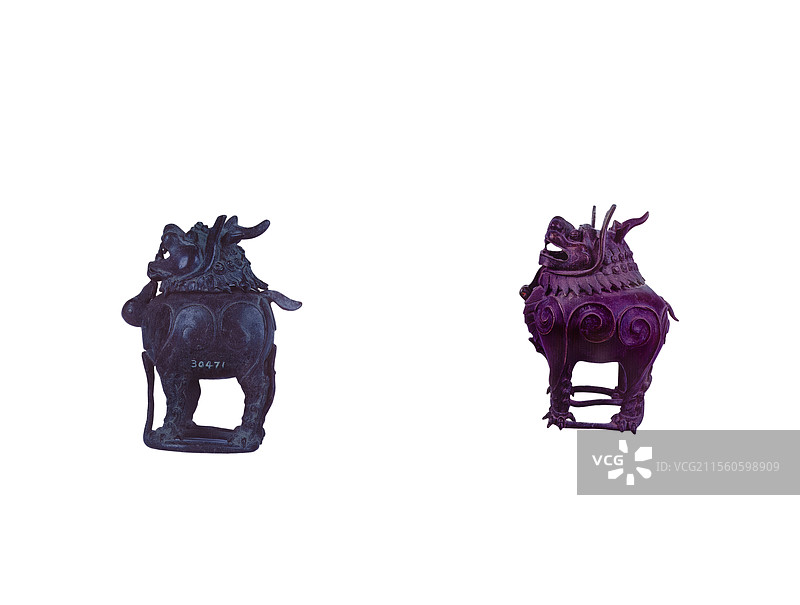 美术工艺，明清，掐丝珐琅花卉纹盘蛇甪端香熏图片素材