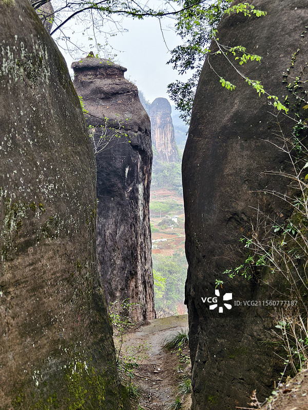 广东韶关乐昌坪石镇丹霞风景图片素材