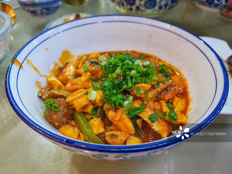 西安本地美食小炒泡馍图片素材