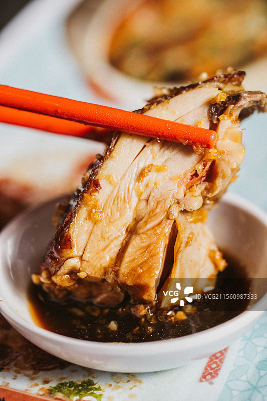 沙姜鸡庙街风沙鸡蒜蓉鸡清远走地鸡广东菜香港美食烤鸡脆皮鸡蒜香鸡白切鸡图片素材