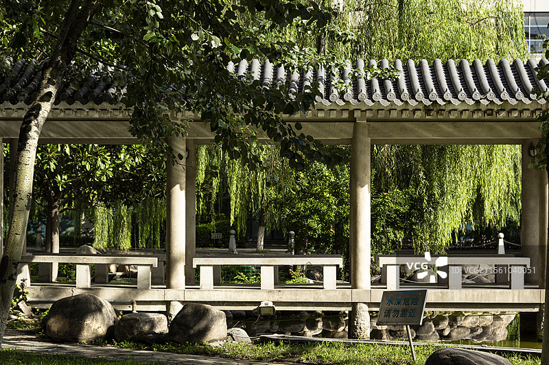 仲夏·长安大学渭水校区图片素材