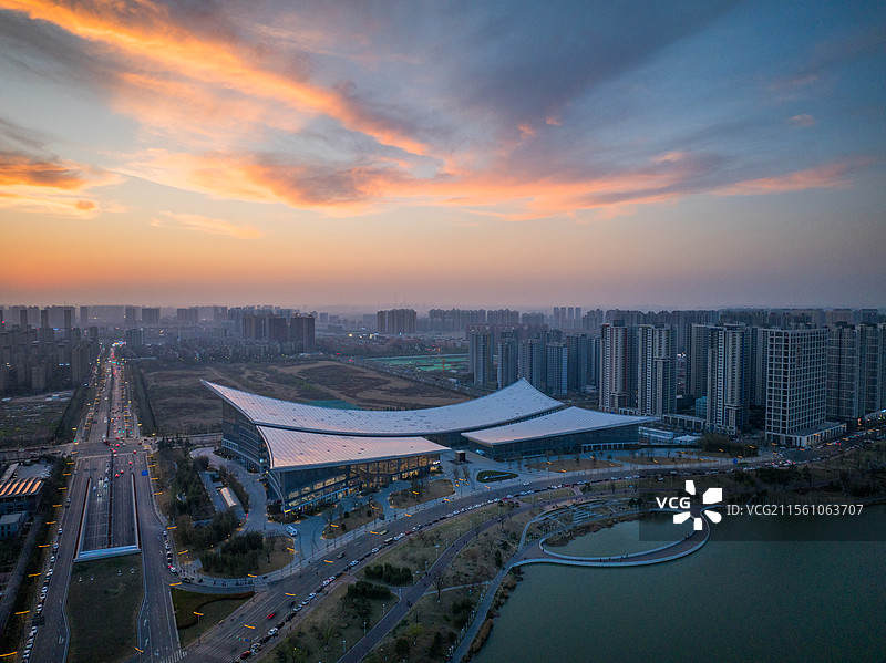 航拍西安长安书院夜景晚霞图片素材