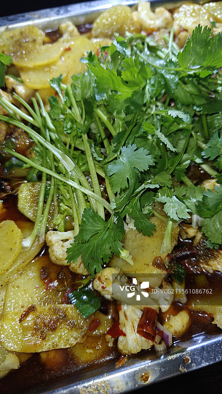 土豆芹菜烤鱼图片素材
