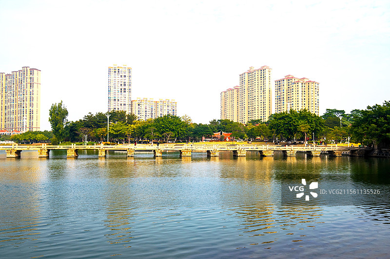福建泉州晋江安海国家级文保单位安平桥及周边风光图片素材