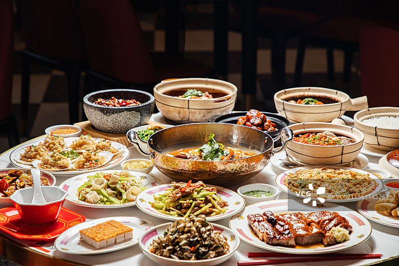 香港美食潮州菜广式风味粤菜年夜饭聚餐大餐茶餐厅广式大排档顺德菜香港菜打边炉煲仔烧腊小炒糖水图片素材