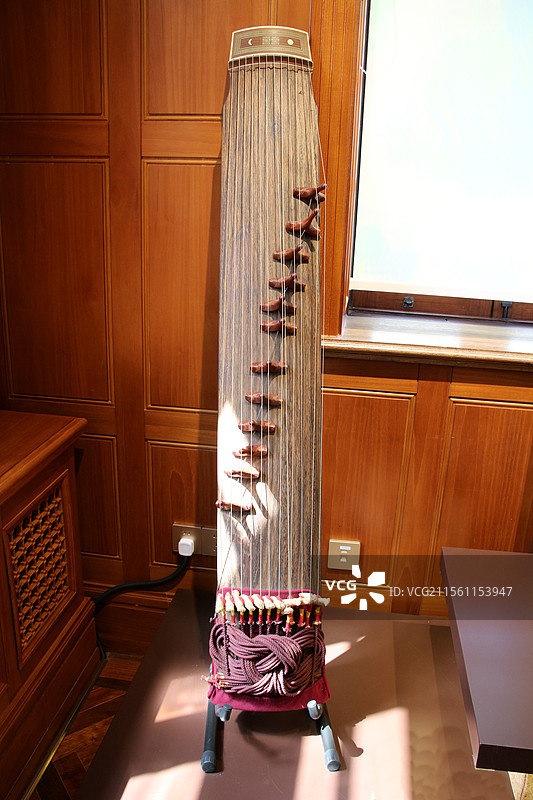 上海东方乐器博物馆 —— 伽倻琴（朝鲜族）图片素材