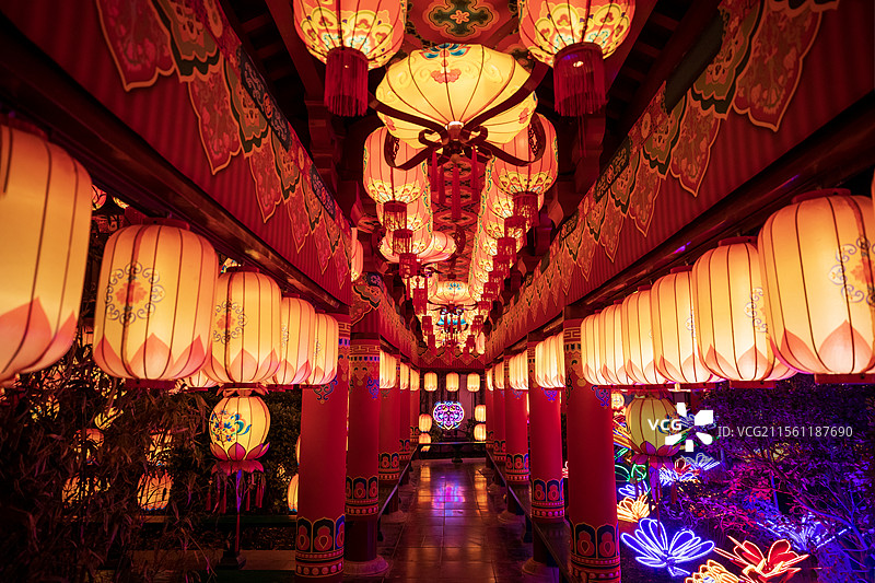 开封清明上河园花灯展图片素材