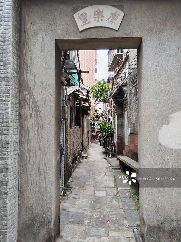 春天的深井古村图片素材