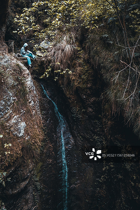 怀化市溆浦县明月洞瀑布，大自然的鬼斧神工图片素材
