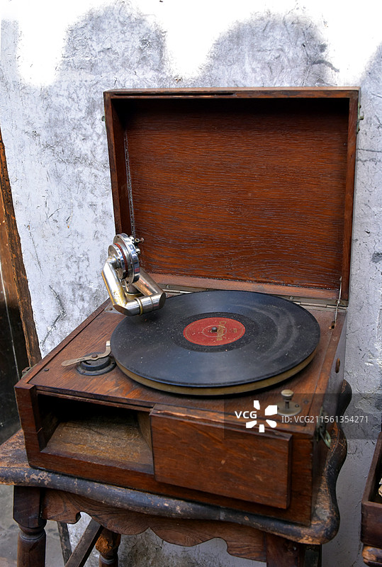 复古怀旧旧物留声机图片素材