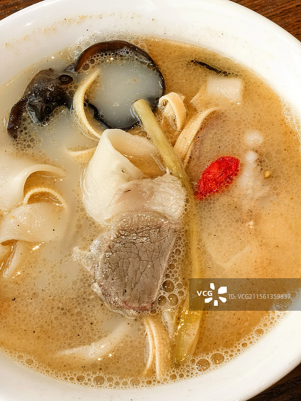 美食：洛阳特色名吃羊肉烩面图片素材