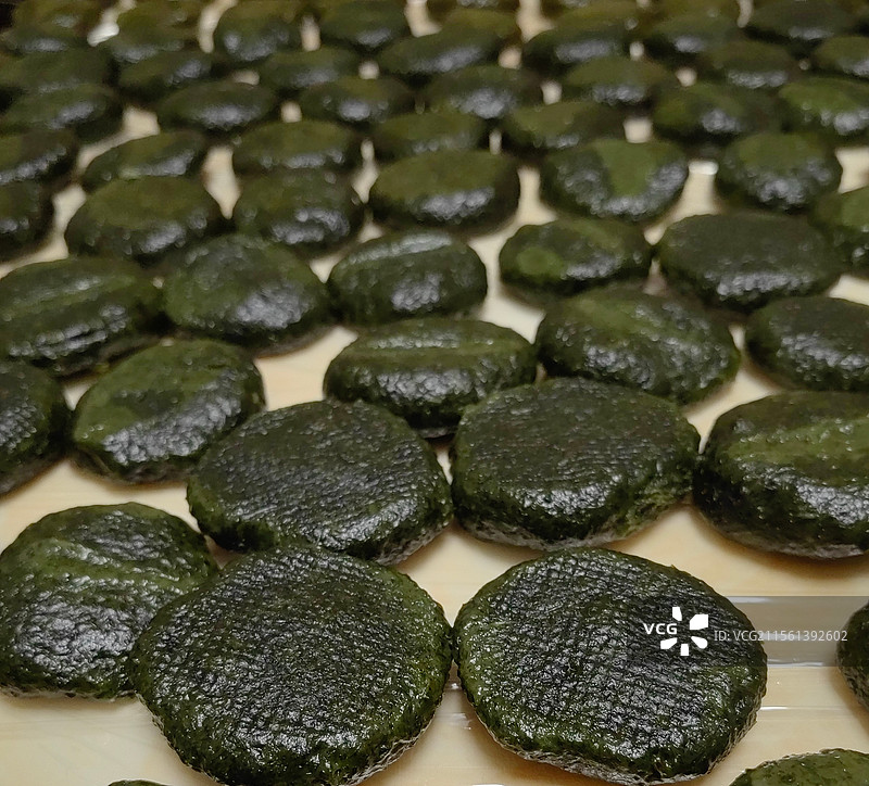 清明时节艾糍粑图片素材