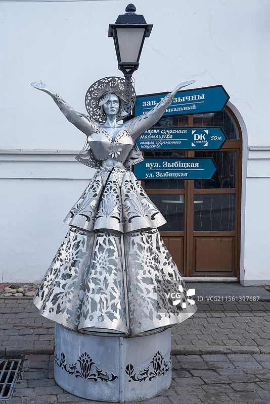 白俄罗斯 明斯克 历史街区 雕塑图片素材