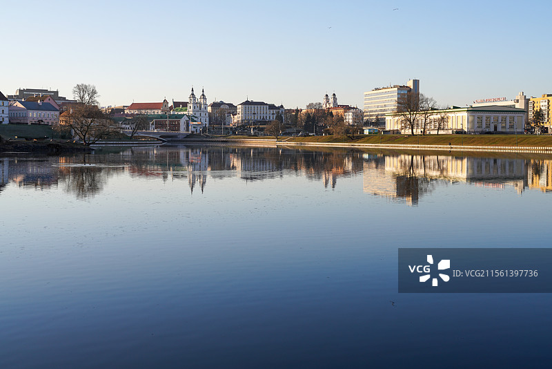 白俄罗斯 明斯克 眼泪湖 圣灵主教大教堂图片素材