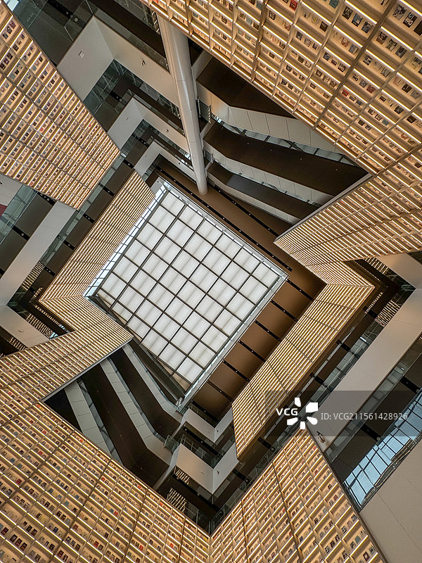 南京江北图书馆 图书墙 知识穹顶 南京网红打卡地图片素材