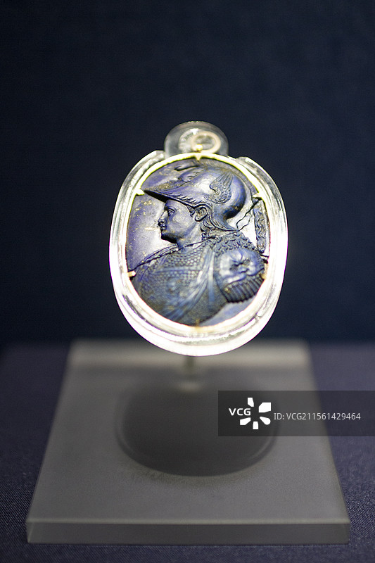 亚历山大大帝头像挂坠图片素材