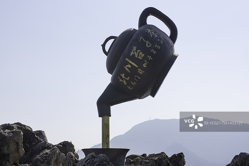 绵阳北川擂鼓镇千年苔子茶盖帽山茶园基地图片素材