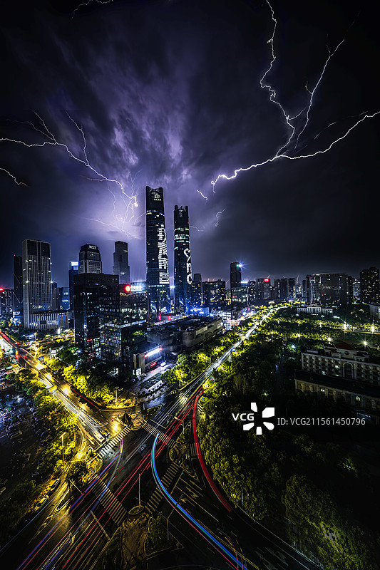 电光裂苍穹·南昌图片素材