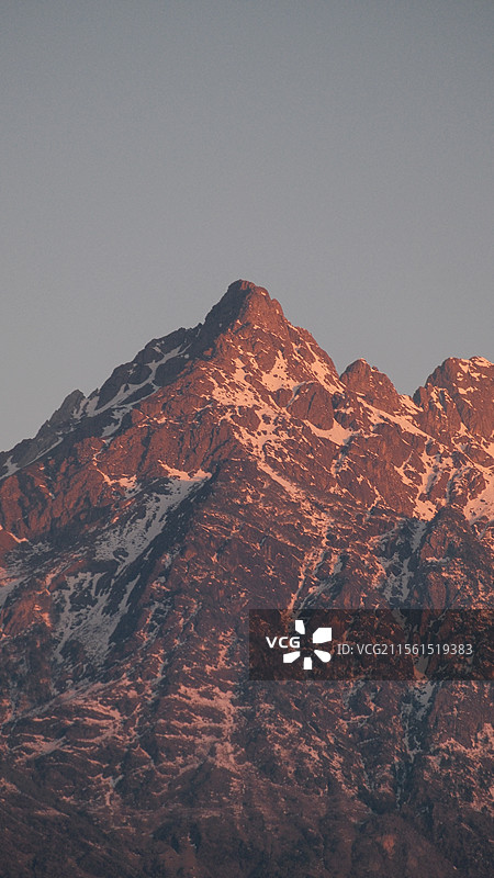 玉龙雪山日照金山图片素材