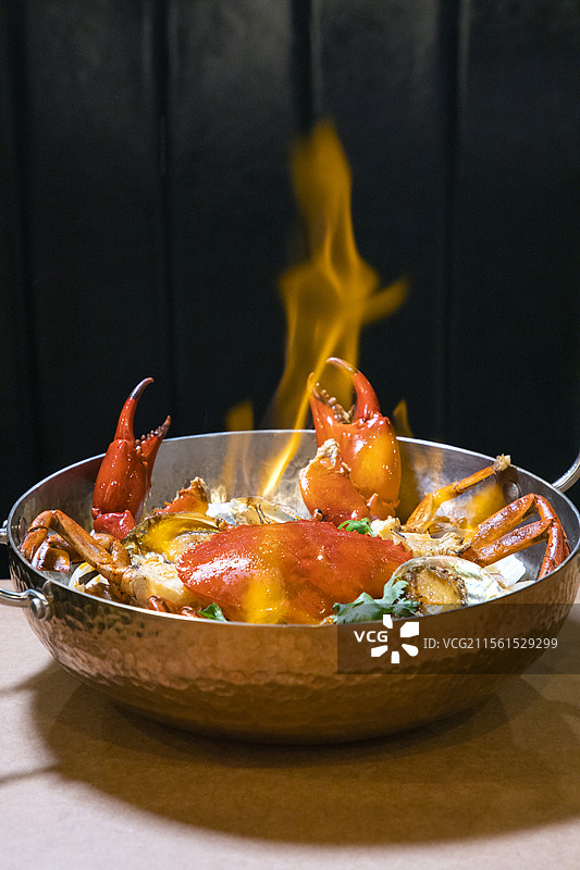 干捞海鲜海鲜荟萃鲍鱼青口贝大螃蟹青蟹蟹钳蟹腿面包屑肉蟹煲顺德菜粤菜香港美食潮汕美食黑虎虾图片素材