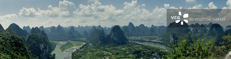 桂林阳朔兴平古镇风景，兴坪古镇风景，阳朔，兴坪古镇，喀斯特地貌，漓江，山图片素材