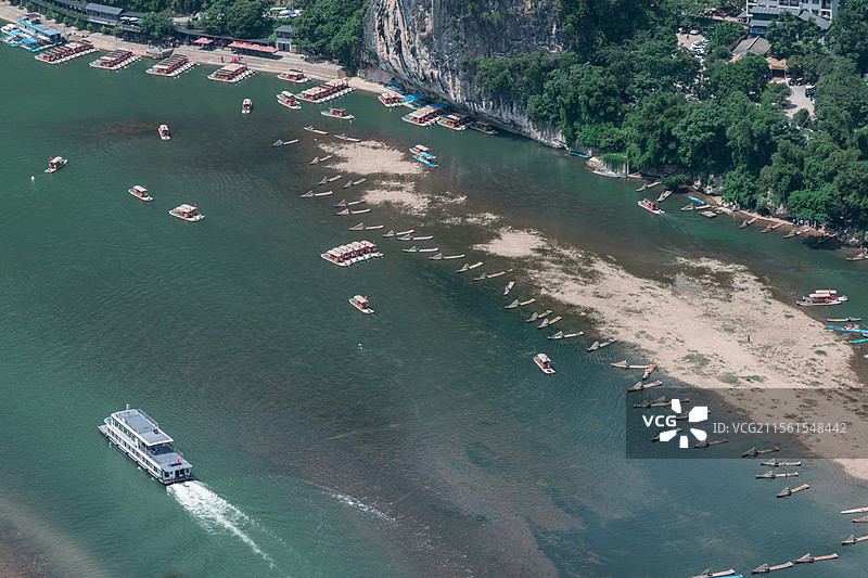 桂林阳朔兴平古镇风景，兴坪古镇风景，阳朔，兴坪古镇，喀斯特地貌，漓江，山图片素材