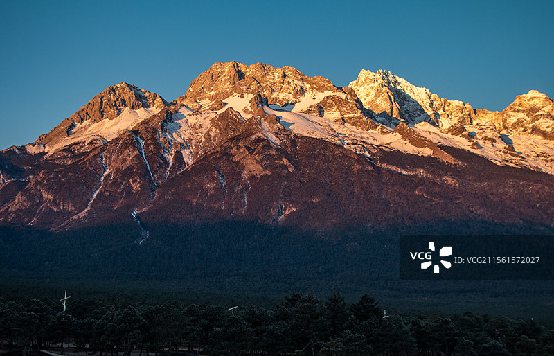日照金山|玉龙雪山图片素材
