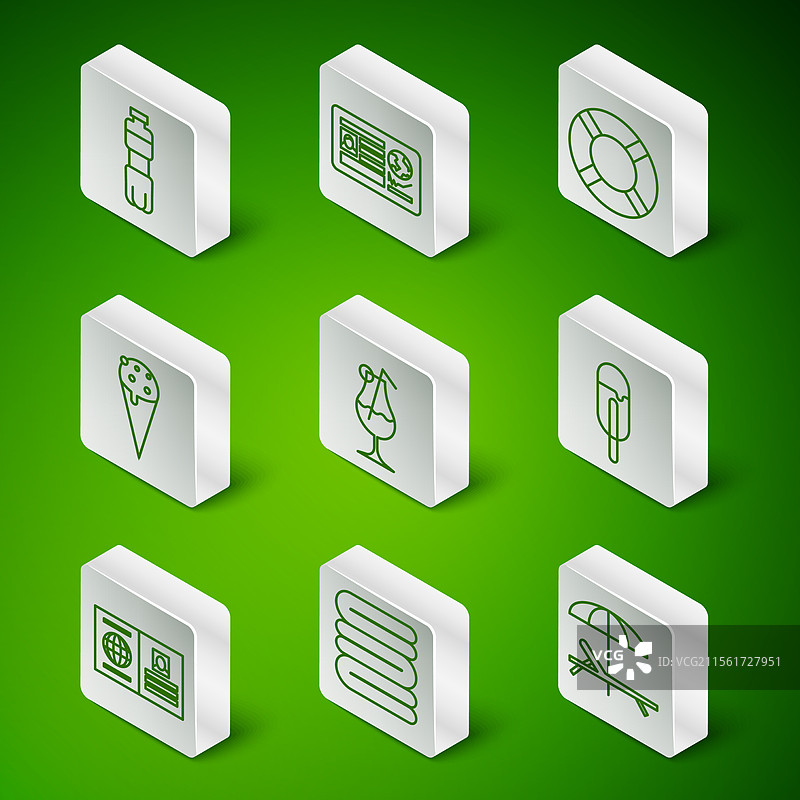 躺椅、阳伞、毛巾堆和水瓶的组合图片素材