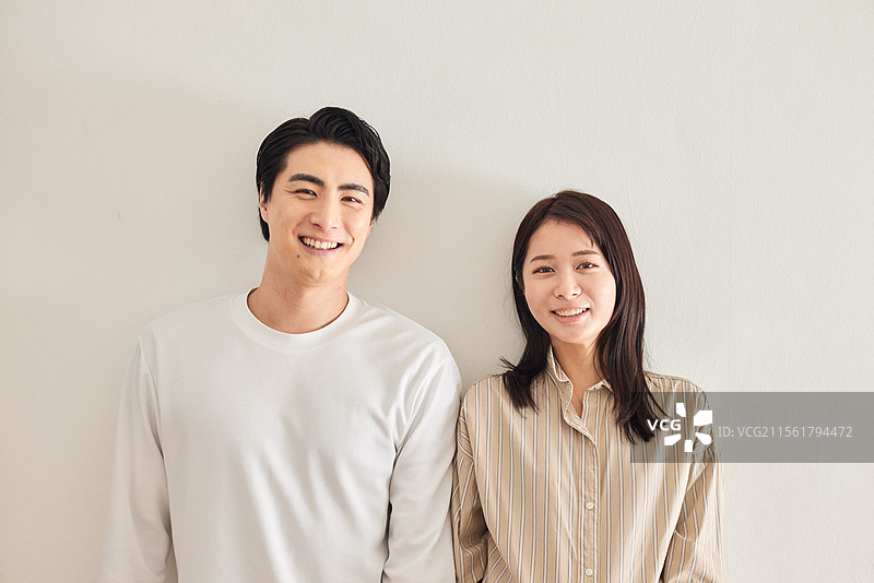 日本夫妇在家中图片素材