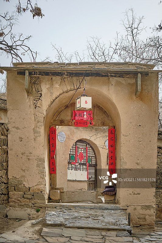 陕北黄土坡的农村窑洞，电视剧《平凡的世界》取景地，榆林绥德郭家沟村（双水村）图片素材