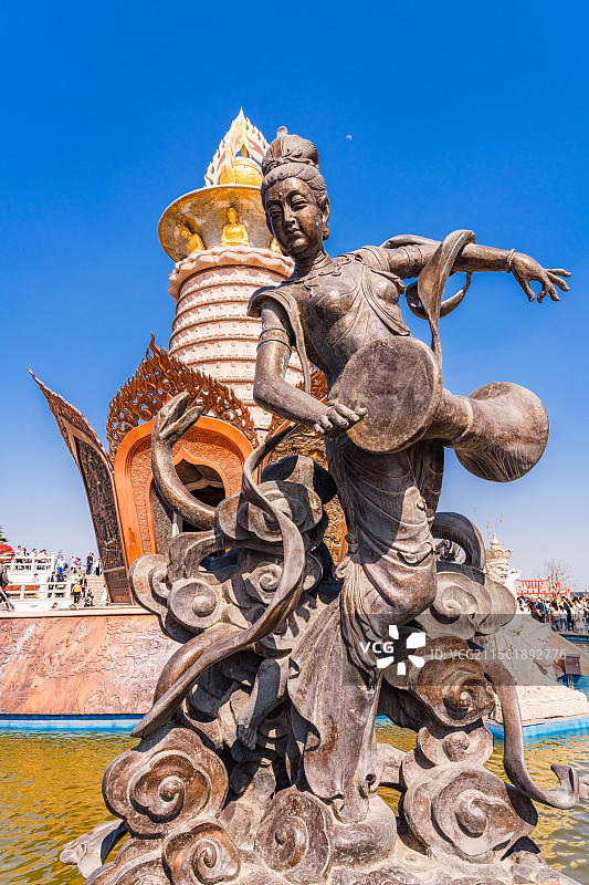 江苏省徐州市宝莲寺佛教中国元素佛像雕塑图片素材