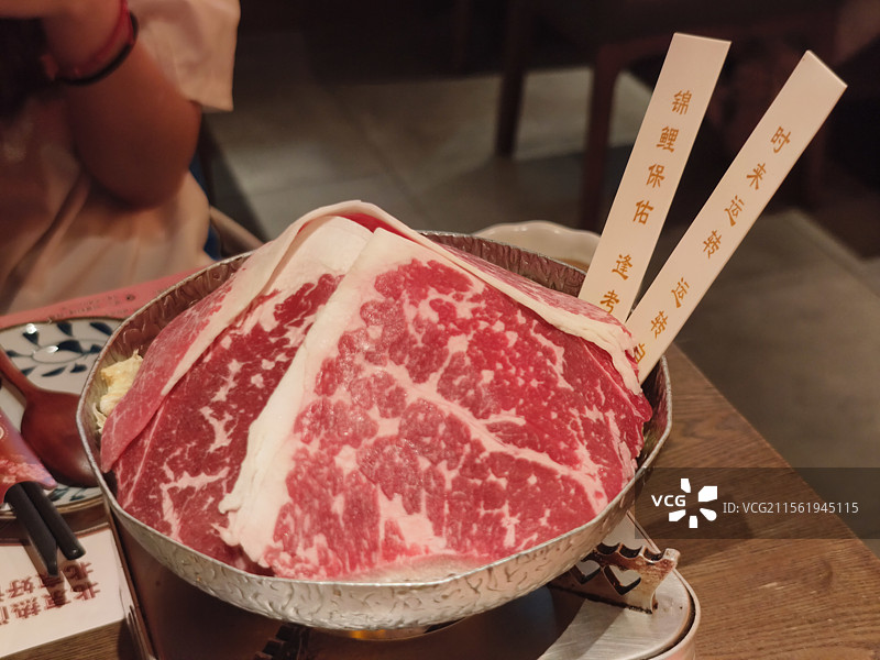 肥牛寿喜锅图片素材