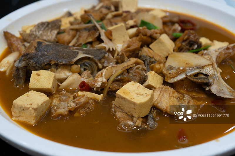 鱼头豆腐图片素材